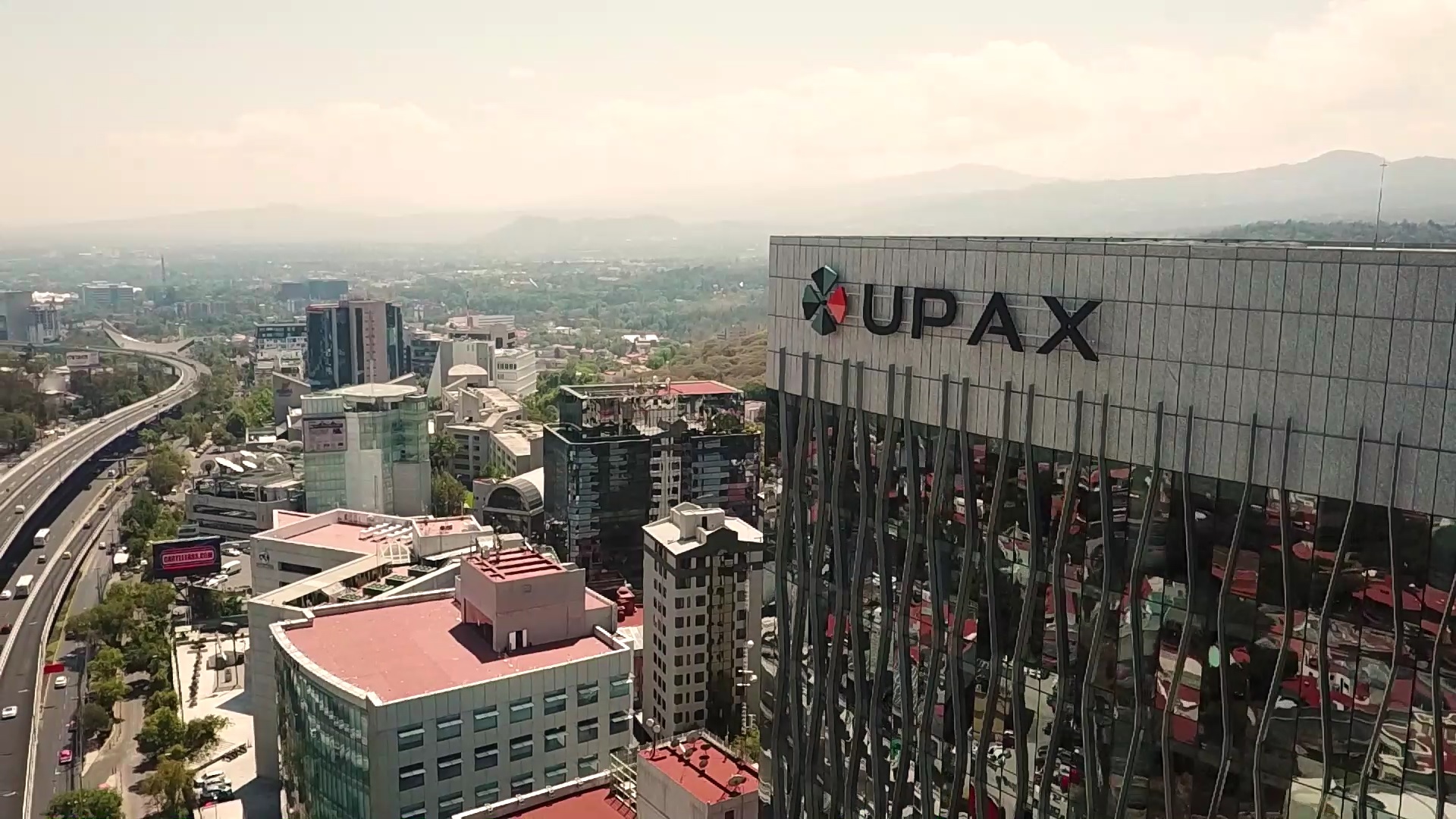 UPAX se distingue como Empresa Socialmente Responsable